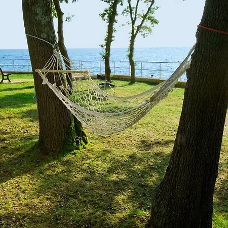 Caravans Bijela Uvala 营地 波雷奇